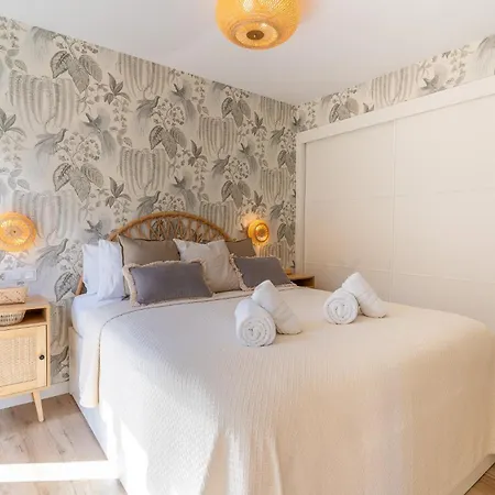 Barrio Gem Stylish 2bedroom Oasis In